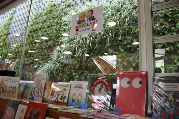 Los libros también guardan cuarentena: 14 días aislados en la biblioteca antes de volver a prestarlos