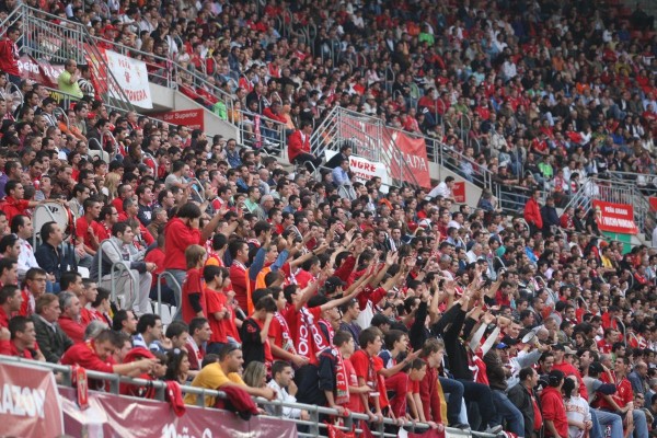 El Real Murcia saca su propia tarjeta bancaria gratuita para pagar a plazos

incluso las acciones