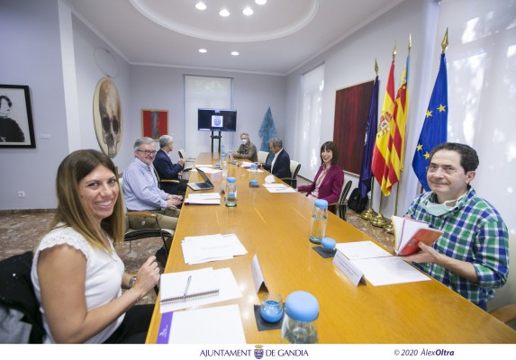Gandia posa a disposició de Salut Pública el sistema de detecció de la covid-19 en aigües de claveguera
