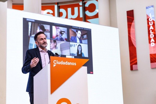  Cs exigirá una prórroga de menos de 30 días y que esté desvinculada de la mesa de diálogo catalana