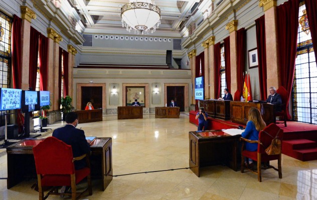 Murcia da el OK a la rebaja de las tasas de basuras, terrazas, mercados y reformas para más de 4.300 comerciantes
