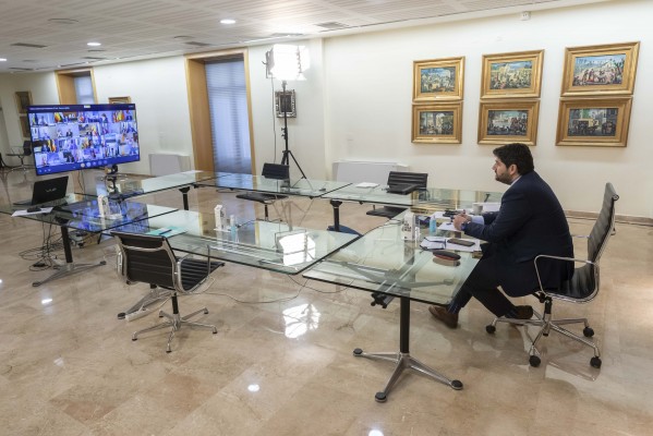 El Gobierno elimina los topes horarios en poblaciones de hasta 10.000 habitantes