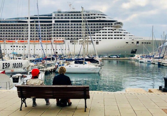 Cartagena se aísla: prohibido el atraque de cruceros en el puerto