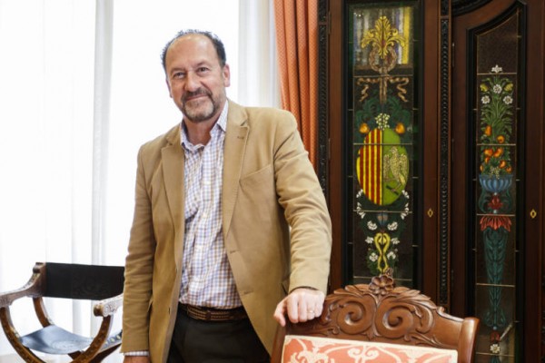 Vuelve la guerra de los sms: la cúpula del PP se cansa del alcalde de Orihuela
