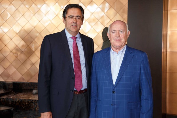 El abogado Diego García releva a Joaquín Pérez al frente de Elche Parque Empresarial