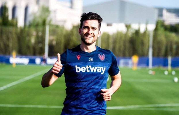 Plantilla, cuerpo técnico y empleados del Levante UD se someten a la segunda prueba de la covid-19