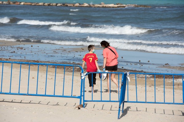 Nueva demora en la contrata de playas de Alicante: el 'papeleo' retrasa la vigilancia hasta junio