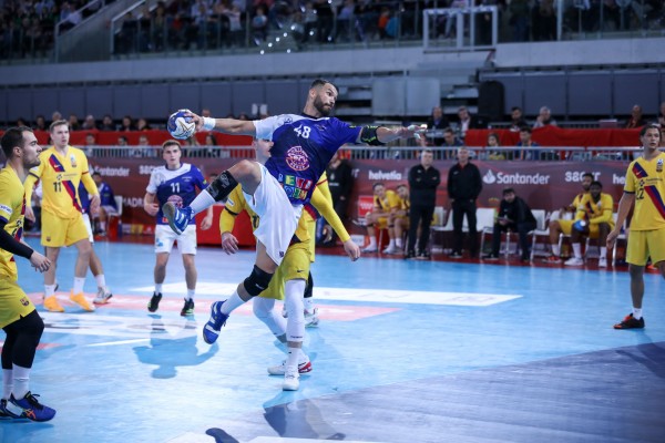 El Balonmano Benidorm renueva al pivote portugués José Leitao da Costa
