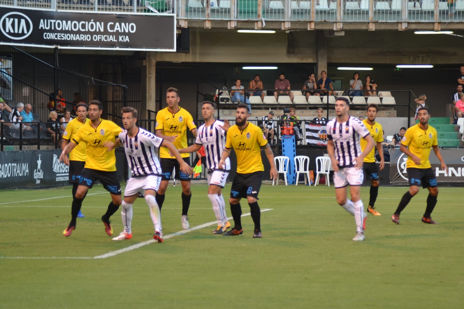 Los rivales del Castellón, en pie de guerra por el play off exprés: el Baleares amenaza con no jugar