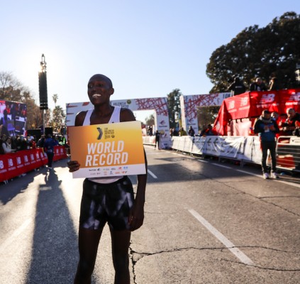 World Athletics ratifica los récords mundiales de 10K y 5K de Rhonex Kipruto en el 10K Valencia Ibercaja