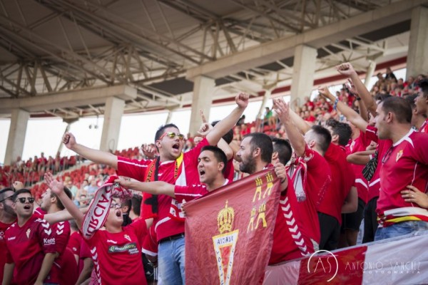 Un club de Segunda B con accionistas en 120 países
