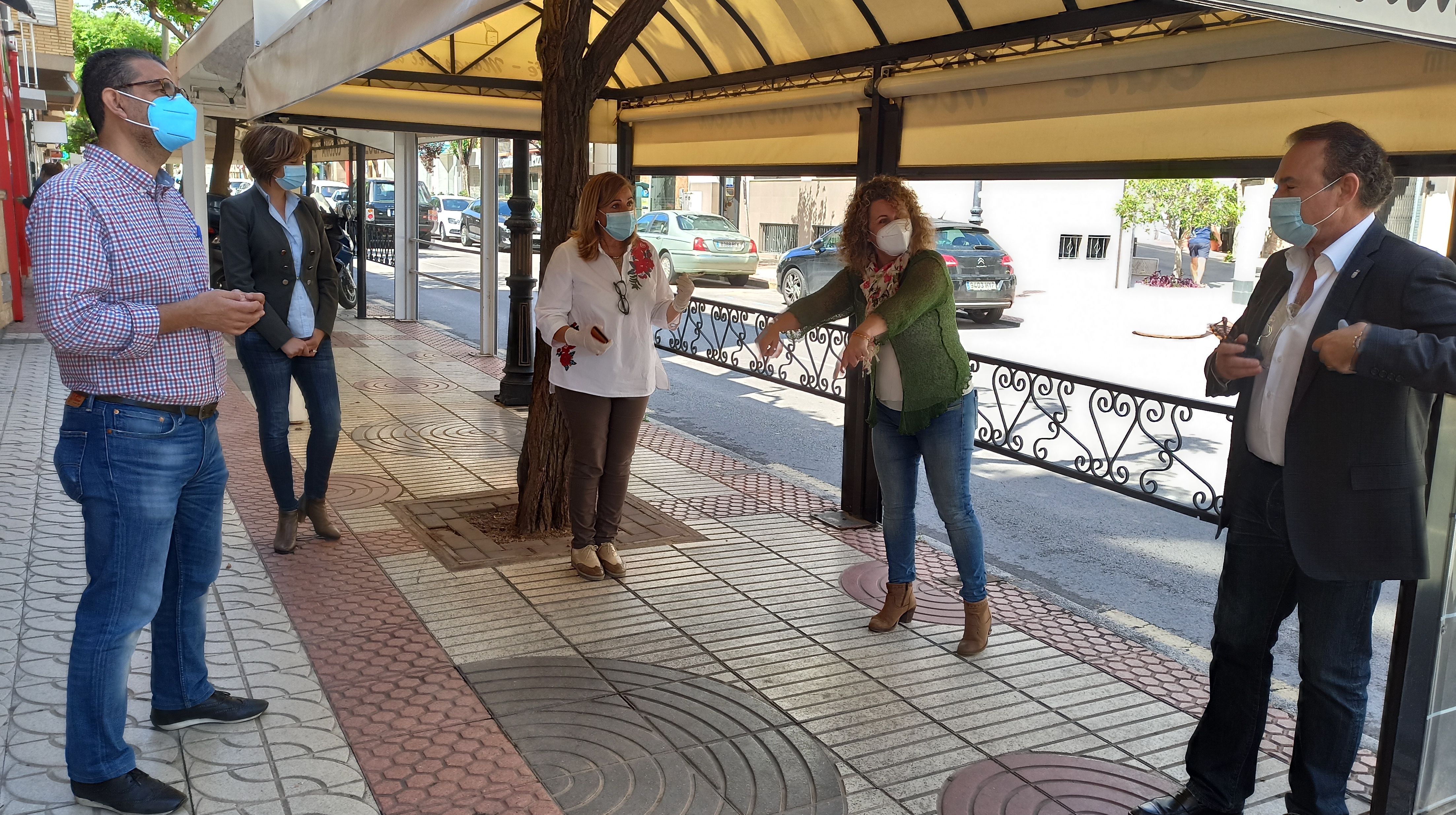 Benicàssim se reúne con asociaciones de hostelería para abordar la desescalada