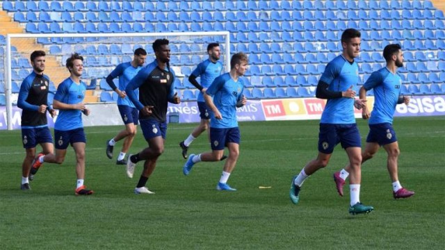 Jugadores cumplen dos meses sin entrenar en estadio pendientes de su futuro
