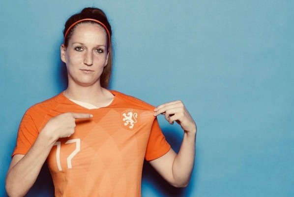 El Valencia Femenino se refuerza con Ellen Jansen e Iina Salmi