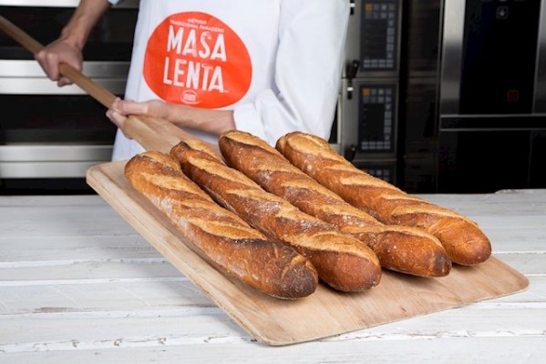 Once panaderías de la Región regalarán el sábado barras de pan para celebrar el fin de la cuarentena