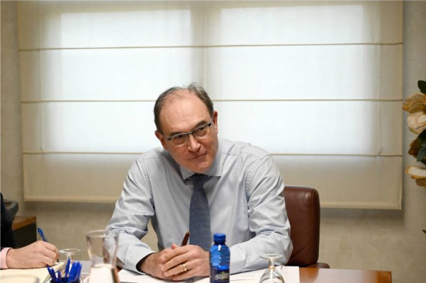 El azulejo plantea un IVA reducido a la compra de materiales para los profesionales de la reforma