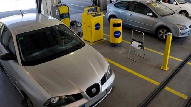 Los concesionarios de coches y las ITV de la Región ya están operativos: con cita previa