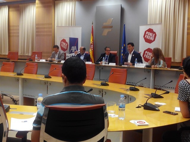 El 51% de conductores no respeta la distancia de seguridad con ciclistas