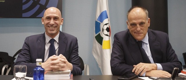 Aquí no cambia nada