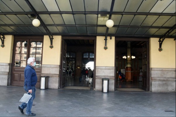 La Comunitat suma 52 nuevos casos confirmados por PCR y 10 fallecidos por coronavirus con 65 altas
