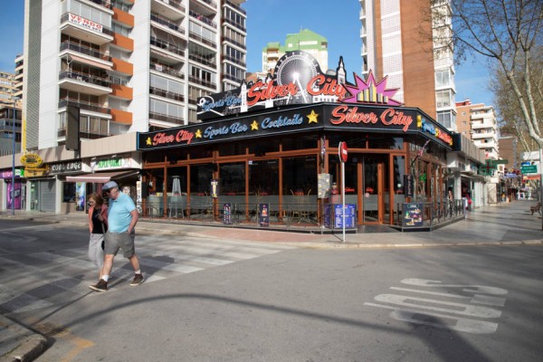 Las terrazas de Benidorm abrirán hasta las 23 horas durante la Fase 1