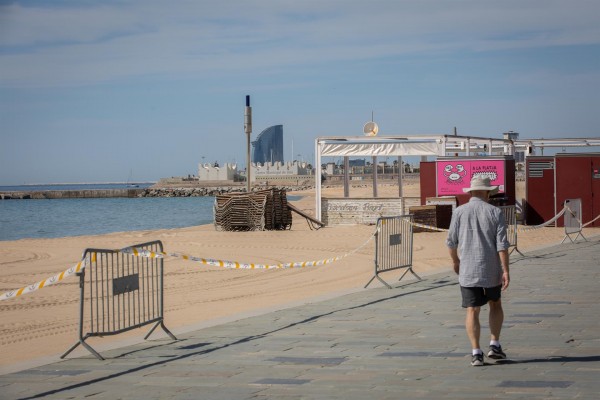Investigadores del CSIC señalan que la infección en el agua en playas y piscinas es 