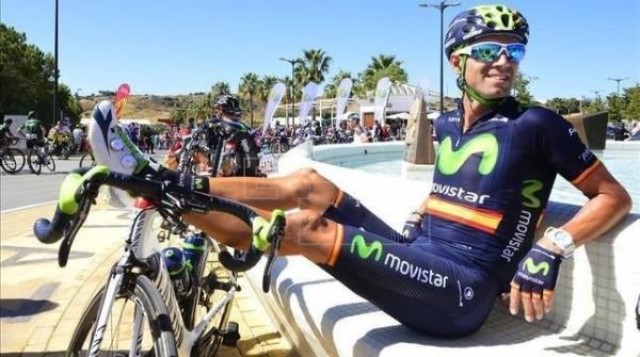 Alejandro Valverde, a quien multaron en su primera salida, va 