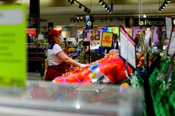 Carrefour refuerza su compromiso con los proveedores locales con una campaña de apoyo