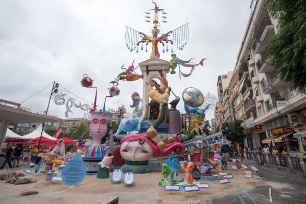 Alicante abre una consulta entre comisiones sobre el futuro de les Fogueres y pacta decidir este mes