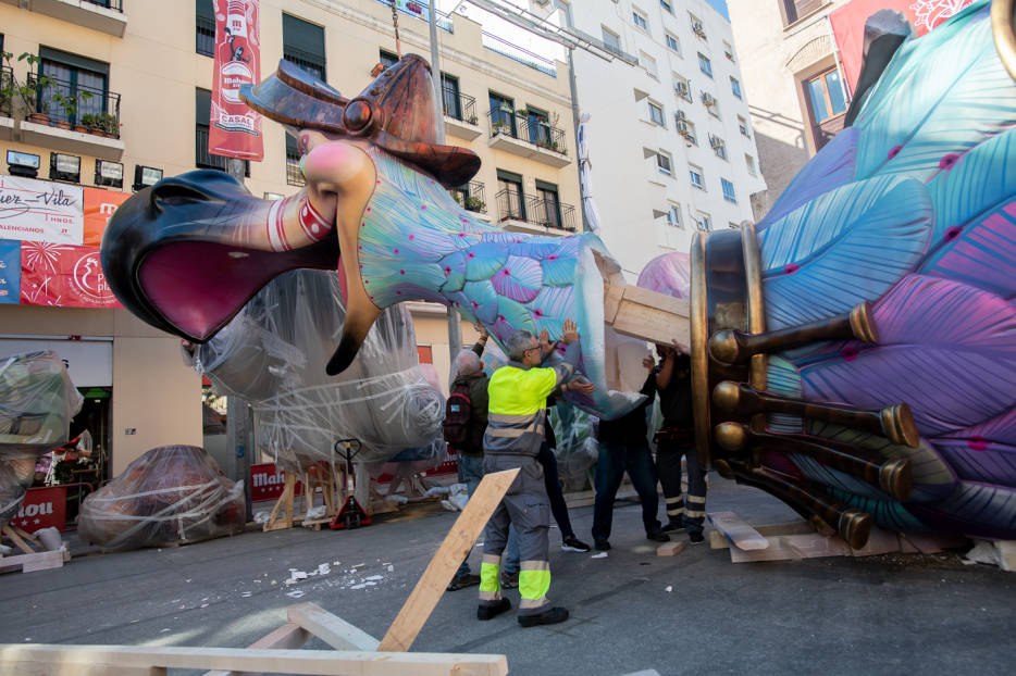 La Generalitat pagó 400.000 euros a Tragsa por retirar las Fallas