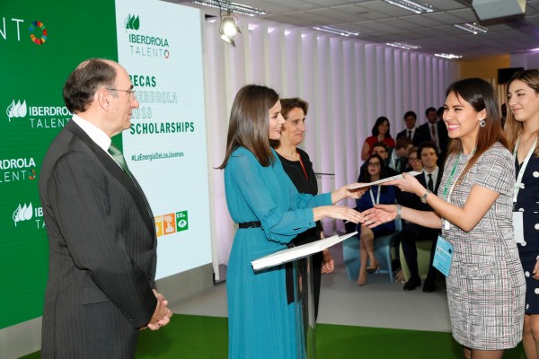 Iberdrola mantiene abierta una semana más la convocatoria de becas para la investigación en energía
