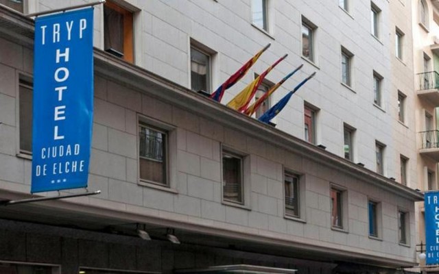 La hostelería se anima en Elche: Pensimar en El Altet se suma al Tryp en la reapertura de la Fase 1