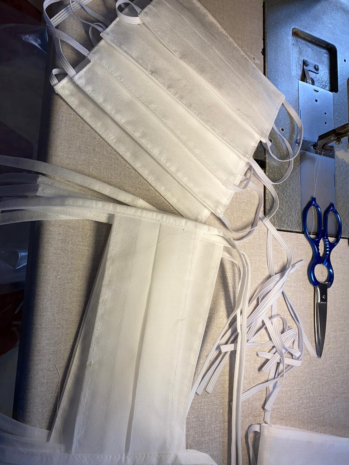 Fobesa y Reconatura donan pantallas de protección y mascarillas fabricadas con materiales reutilizados