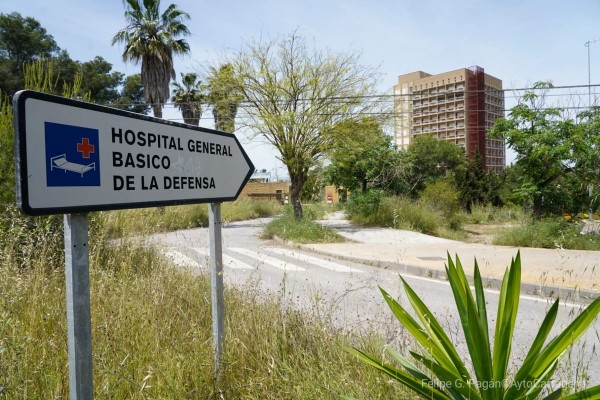 Les colocan un hospital devastado y dos fortificaciones expoliadas por diez millones
