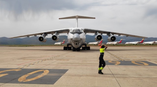 El aeropuerto de Castellón recibe su primer vuelo de China con un avión de material sanitario 
