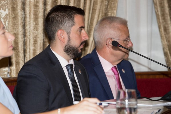 Vox pide que Alicante bonifique el 95% de la plusvalía en las viviendas heredadas