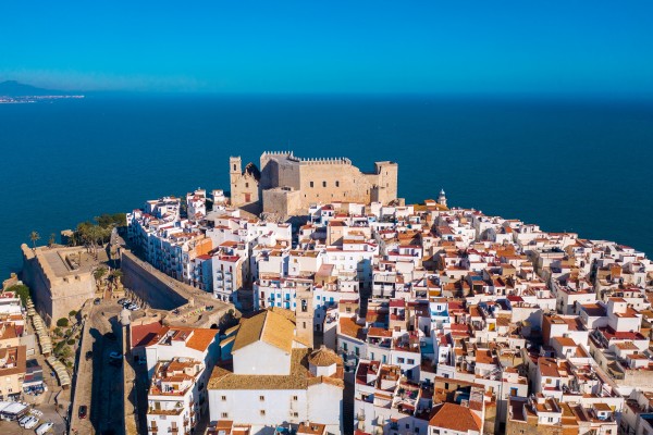 Peñíscola publicitará los servicios a domicilio de las empresas locales mediante canales de información