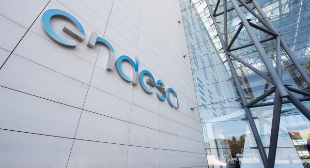 Endesa dobla sus ganancias hasta 844 millones en el primer trimestre por los extraordinarios
