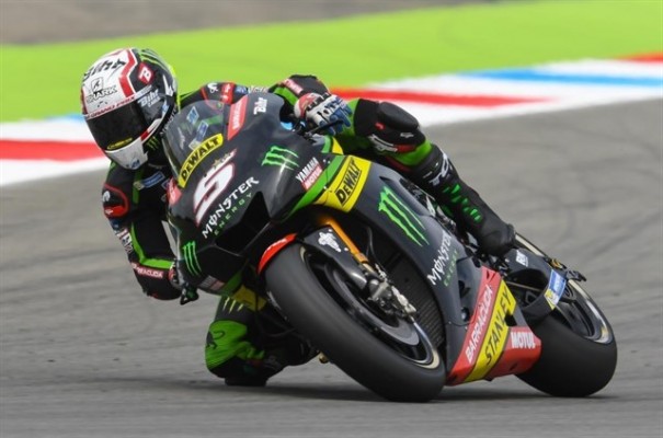 Zarco sorprende a Márquez y firma la pole en MotoGP


