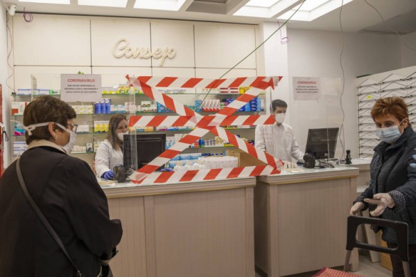 Las farmacias, en lucha contra los bulos y los remedios caseros en las redes
