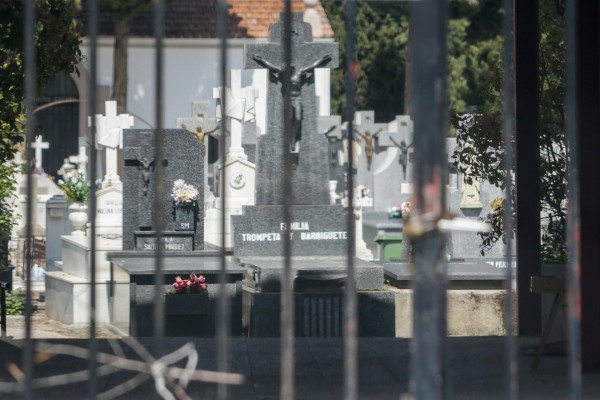 Los velatorios se podrán celebrar con 15 personas al aire libre y 10 en espacios cerrados en la fase 1