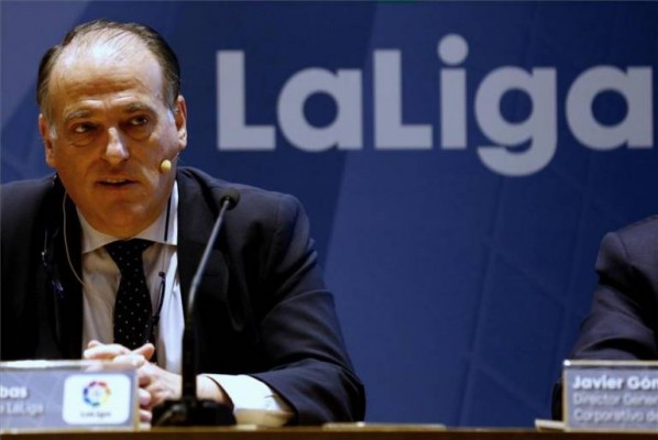 El Crystal Palace apoya la teoría de Javier Tebas para volver al fútbol en la Premier