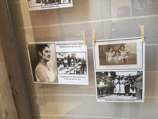 Homenatge a la primera comissió femenina de les Fogueres d'Alacant