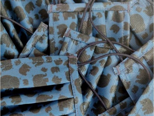 La firma de moda Trendsplant reorienta su producción a las mascarillas 'fashion' reutilizables 