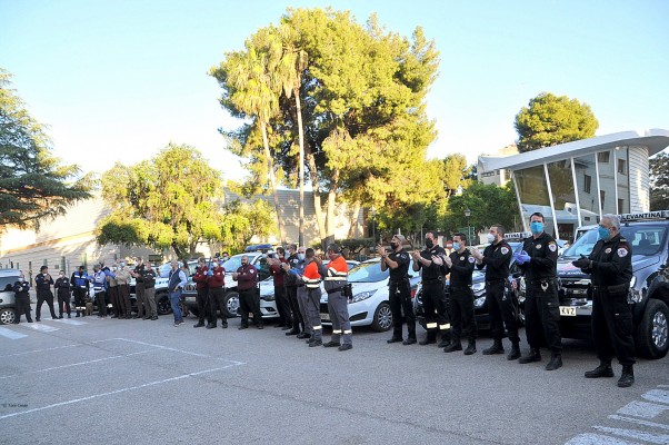 El sector de la seguridad privada de la Comunitat rinde un merecido homenaje al sector sanitario