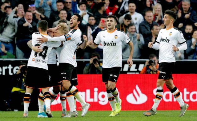 Lo que le espera al Valencia si no vuelve el fútbol