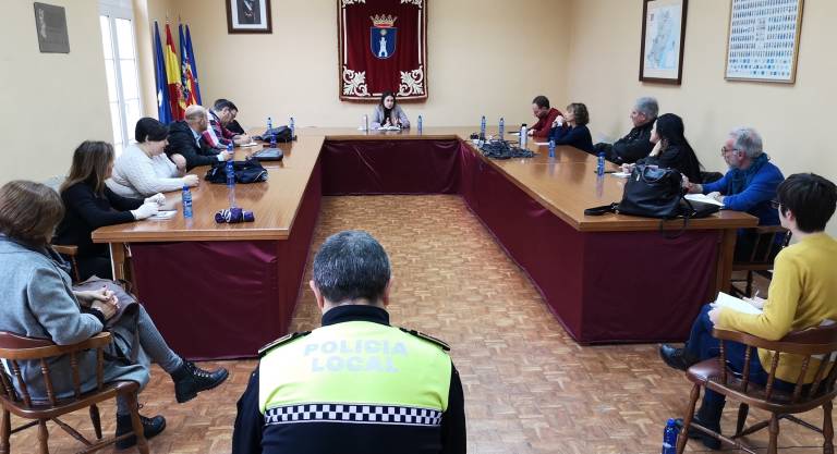 Los políticos de la Vall d'Uixó renuncian a sus asignaciones económicas para destinarlo al Covid