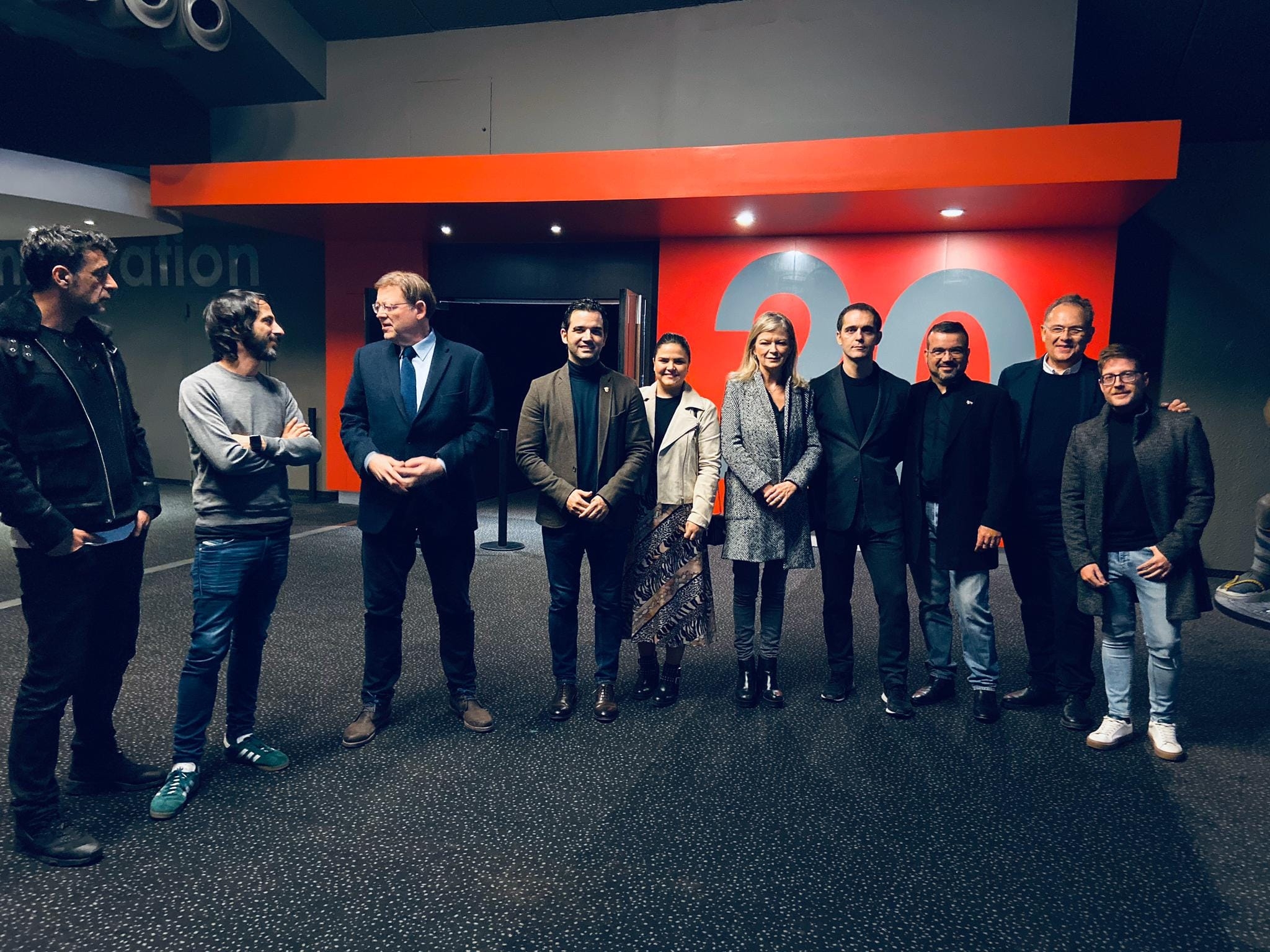 El presidente de la Generalitat, Ximo Puig, y la consellera de Justicia, Gabriela Bravo, acudieron al estreno de la película. Foto: VP - 