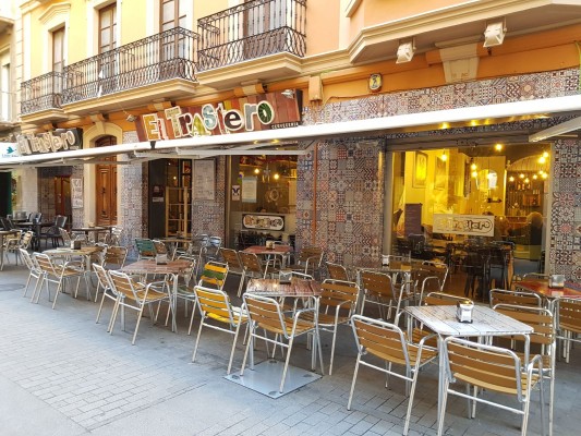 Elche dejará de ingresar 900.000 euros por la exención del pago de terrazas y permitirá ampliarlas