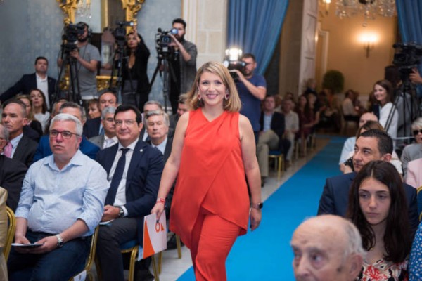 Sánchez (Cs) vuelve a pedir perdón pero no evita la reprobación por el vídeo sobre el confinamiento